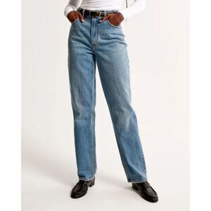Abercrombie & Fitch The 90’s Straight Ultra High Rise - Women’s 24